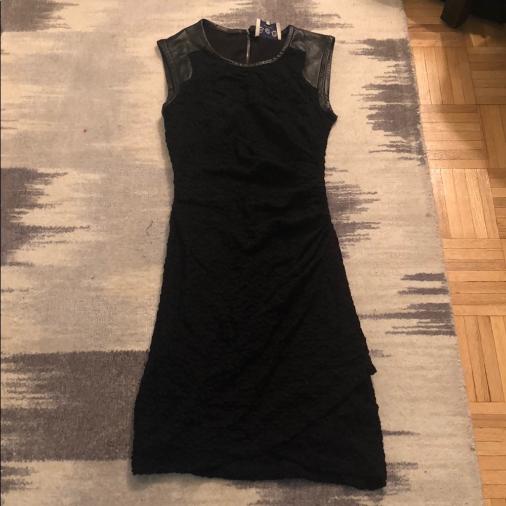 Sea sleeveless knee length black dress